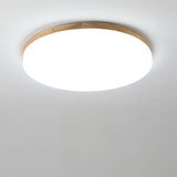 O lampă de tavan LED simplă, rotundă, realizată din acril.