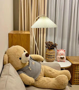 Plisowana lampa podłogowa Crescini