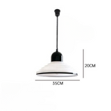 Fransk Vindlampa I Krämfärgat Glas