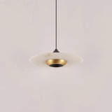 Lampa Med Flygande Tefat I Marmor