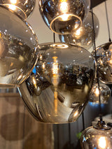 Lampa wisząca w kształcie butelki