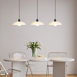 Minimalistisk Taklampa Av Vitmålat Glas