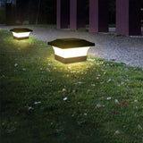 Nugee Short Light | Zasilana energią słoneczną lampa filarowa do użytku na zewnątrz