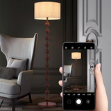 Drewniana lampa podłogowa Japandi