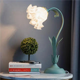 Vintage Justerbar Bordslampa Med Blommor