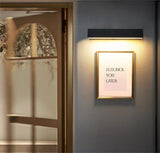 Podświetlany kinkiet do zastosowań zewnętrznych