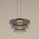 Szklane lampy wiszące w stylu Bauhaus