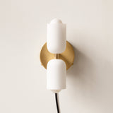 Elegancka akrylowa lampa ścienna góra-dół