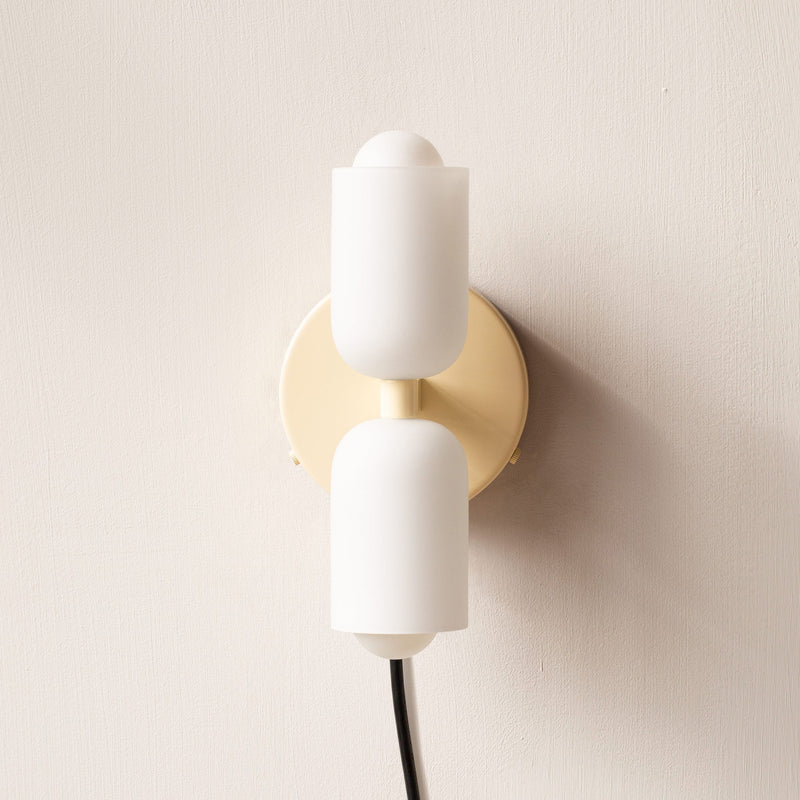 Elegancka akrylowa lampa ścienna góra-dół