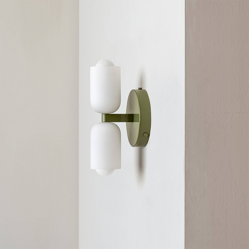 Elegancka akrylowa lampa ścienna góra-dół