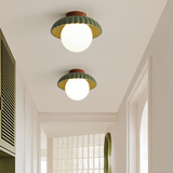 Żelazna lampa sufitowa do korytarza