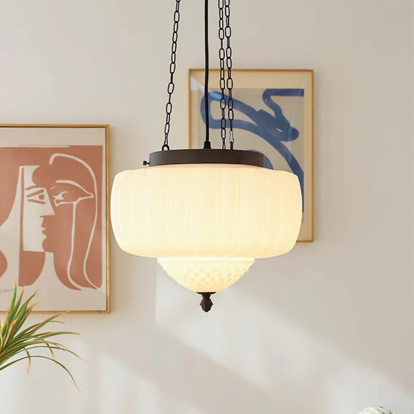 Nowoczesna biała minimalistyczna lampa wisząca