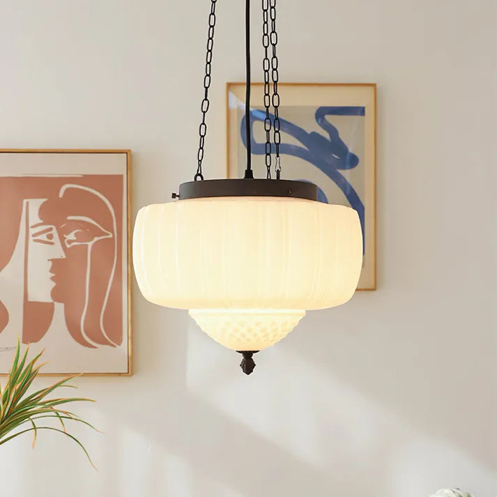 Nowoczesna biała minimalistyczna lampa wisząca