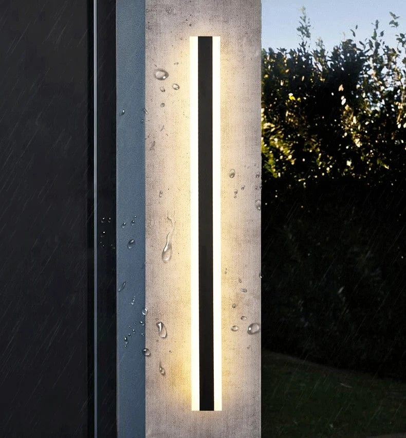 Lampa ścienna w paski
