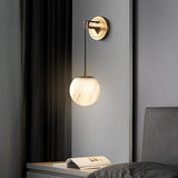 Minimalistyczna lampa ścienna Marbell