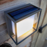 Nowoczesny prostokątny czujnik akrylowy zasilany energią słoneczną Wodoodporna zewnętrzna lampa ścienna IP65