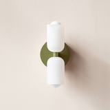 Elegancka akrylowa lampa ścienna góra-dół