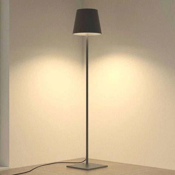 Nowoczesna ładowalna lampa podłogowa LED