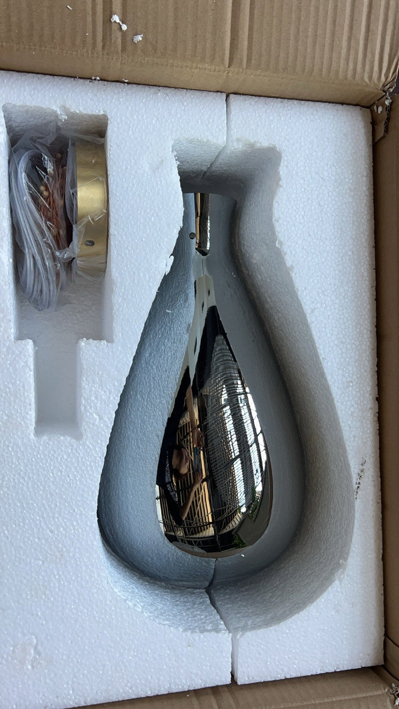 Nowoczesna lampa wisząca w kolorze szarym