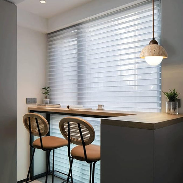 Lampa wisząca wykonana z naturalnego marmuru