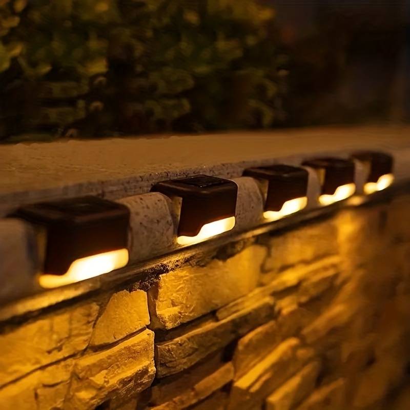 Bezprzewodowe kinkiety solarne LED - Stwórz idealną atmosferę w swoim ogrodzie!