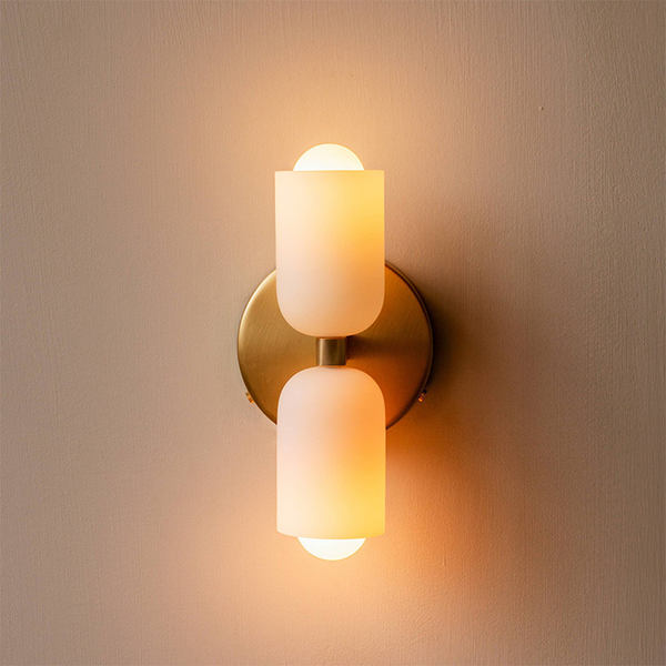 Elegancka akrylowa lampa ścienna góra-dół