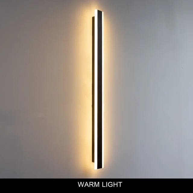 Lampa ścienna w paski