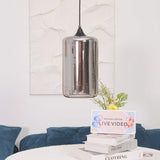 Lampa wisząca w kształcie butelki