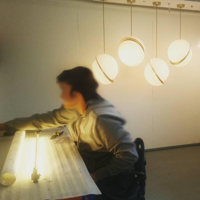 Crescent Pendel Lampa
