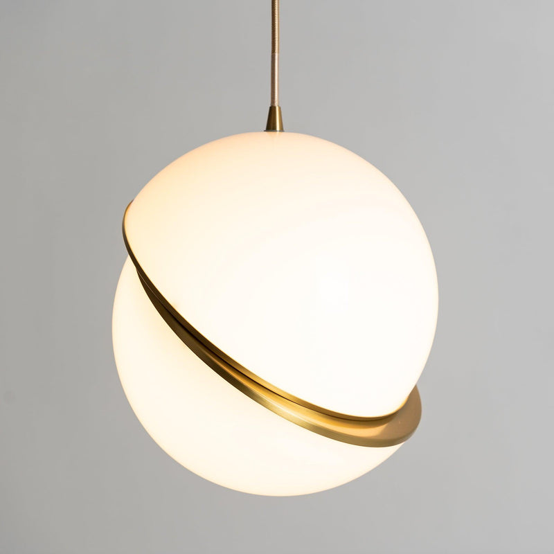Crescent Pendel Lampa