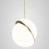 Crescent Pendel Lampa