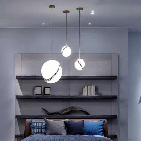 Crescent Pendel Lampa