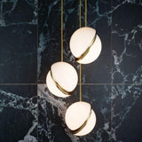 Crescent Pendel Lampa