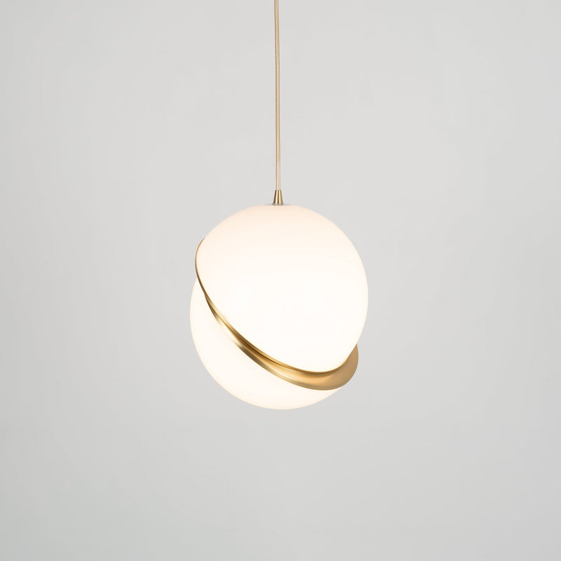 Crescent Pendel Lampa