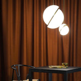 Crescent Pendel Lampa