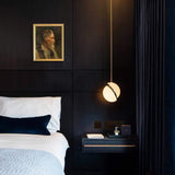 Crescent Pendel Lampa