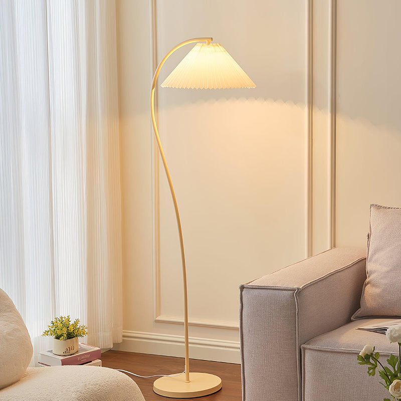 Plisowana lampa podłogowa Crescini