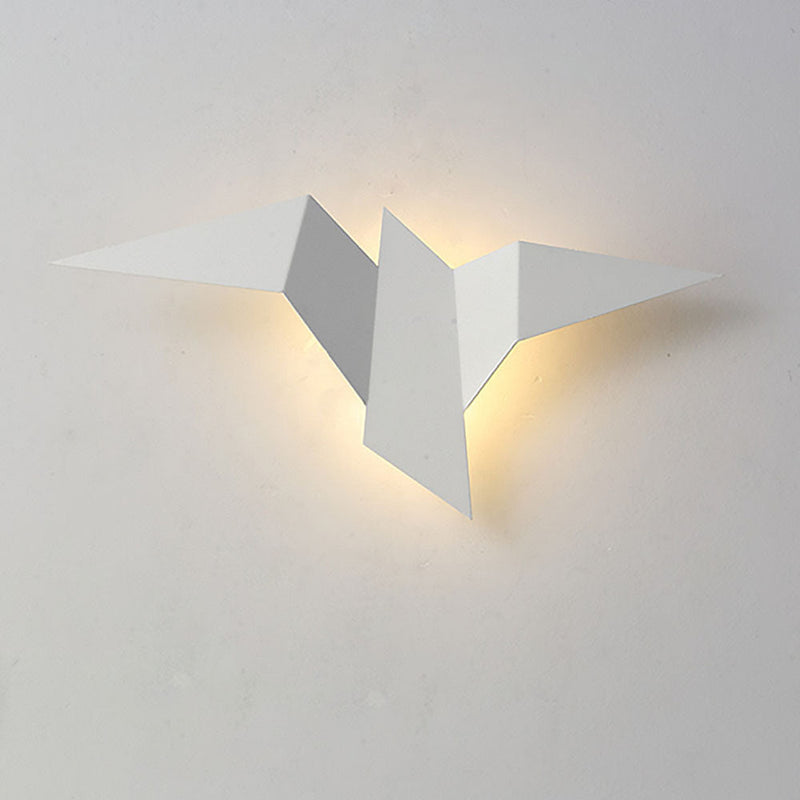Kreatywna żelazna lampa ścienna w kształcie ptaka