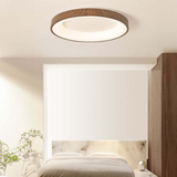 Lampa sufitowa wykonana z naturalnego drewna