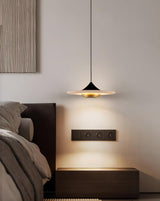 Lampa Med Flygande Tefat I Marmor