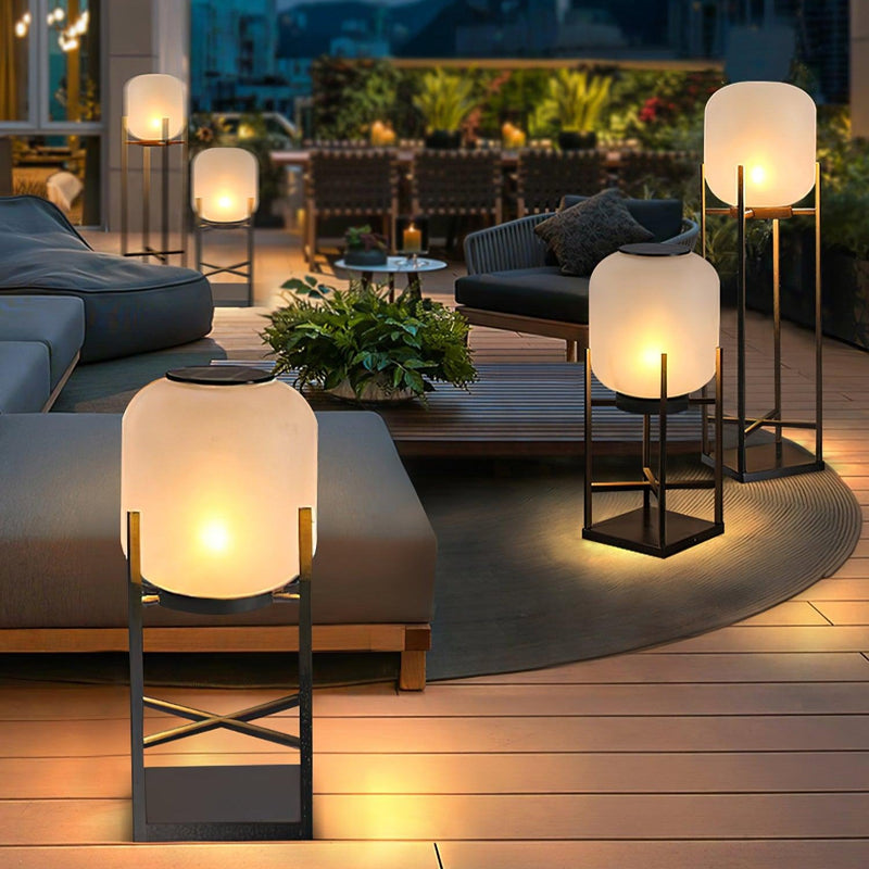 Zewnętrzna solarna lampa podłogowa Lantern