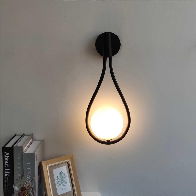 Livi - Modern Nordisk Vägglampa