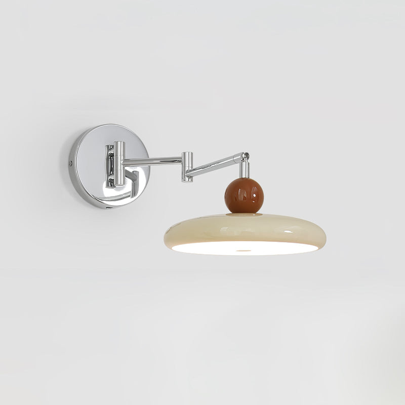 Lola Vägglampa Med Svängbar Arm