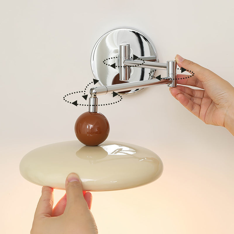 Lola Vägglampa Med Svängbar Arm