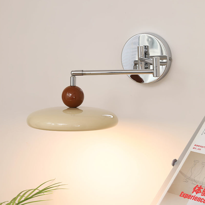 Lola Vägglampa Med Svängbar Arm