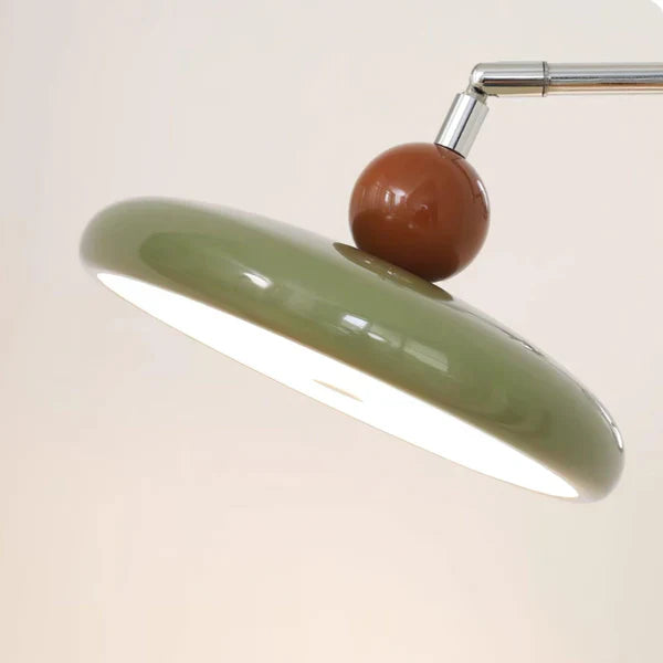Lola Vägglampa Med Svängbar Arm