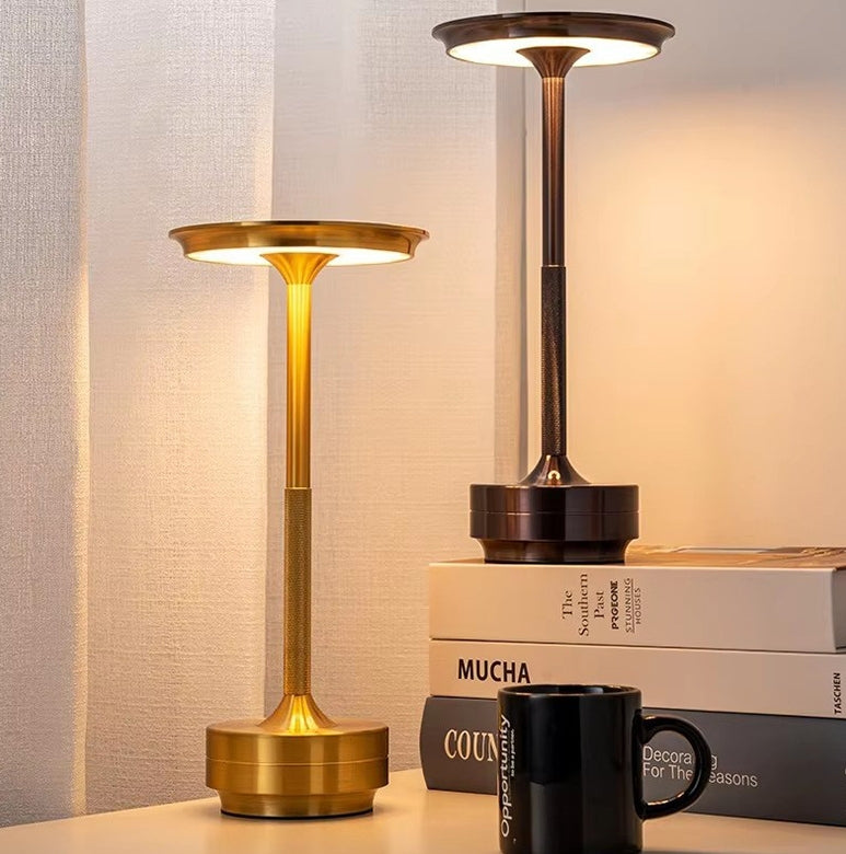 Lyxig Dansk Bordslampa