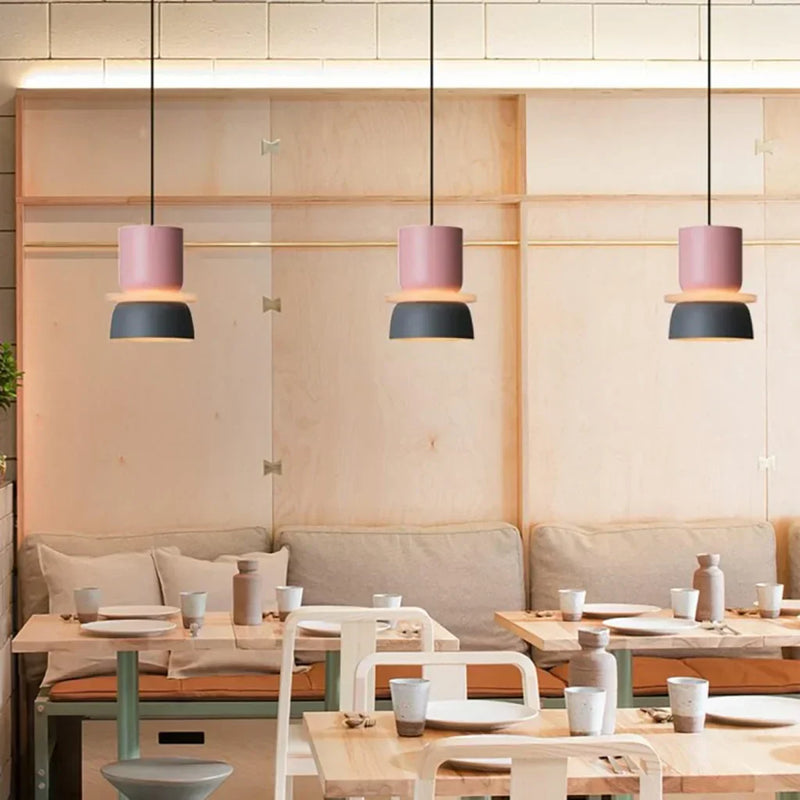 Kolorowa lampa wisząca Dulcy Nordic