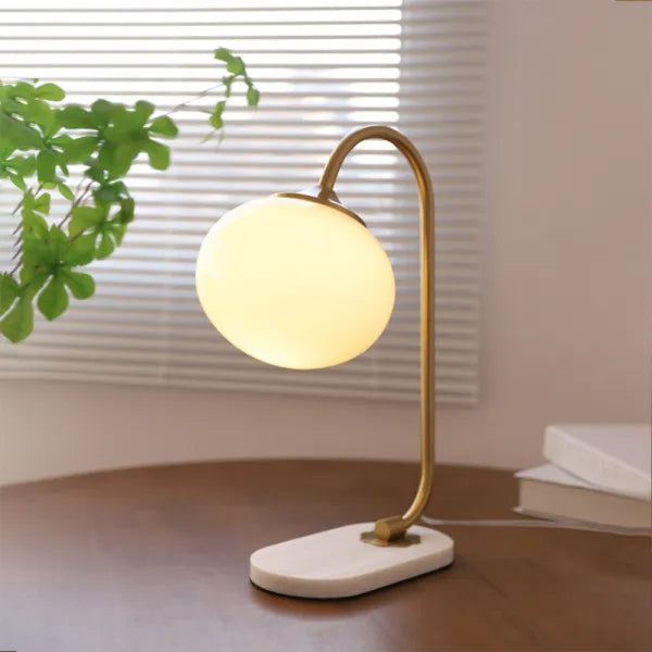 Marshmallow Bordslampa I Metall Och Glas