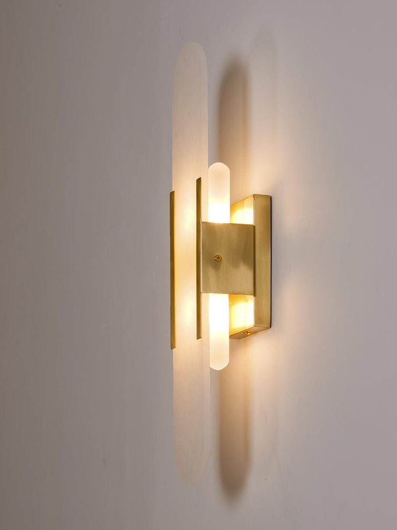 Melanżowa, wydłużona lampa ścienna z alabastru